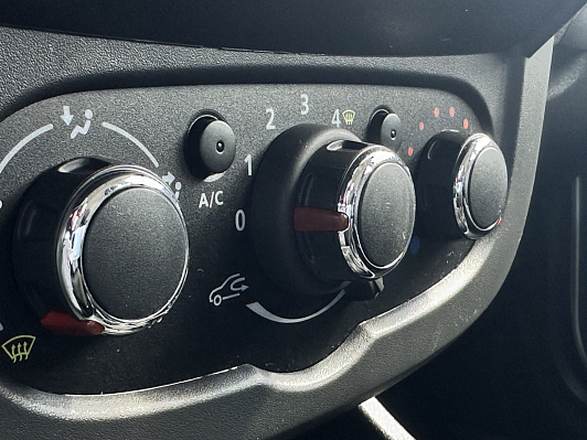 Lada (ВАЗ) Largus Comfort Light 5 мест, 2024 года, пробег 5500 км