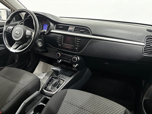 Kia Rio Luxe, 2019 года, пробег 81401 км