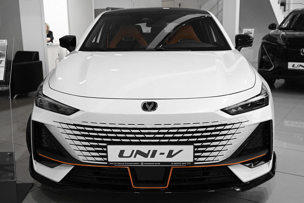 Changan UNI-V Техно, белый