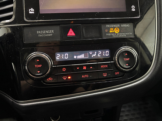 Mitsubishi Outlander Instyle, 2018 года, пробег 239865 км