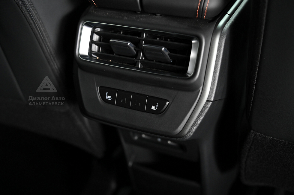 Geely Okavango Flagship, черный