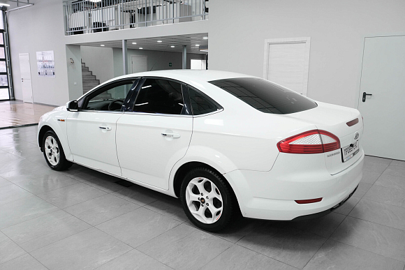 Ford Mondeo Ambiente, 2009 года, пробег 176000 км