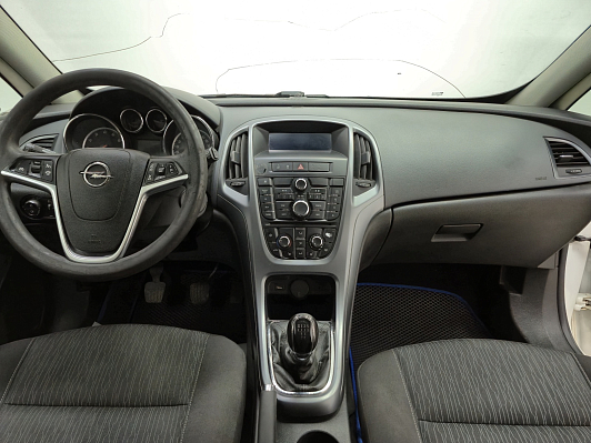 Opel Astra Enjoy, 2013 года, пробег 211918 км