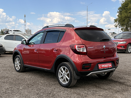 Renault Sandero Confort, 2017 года, пробег 82100 км