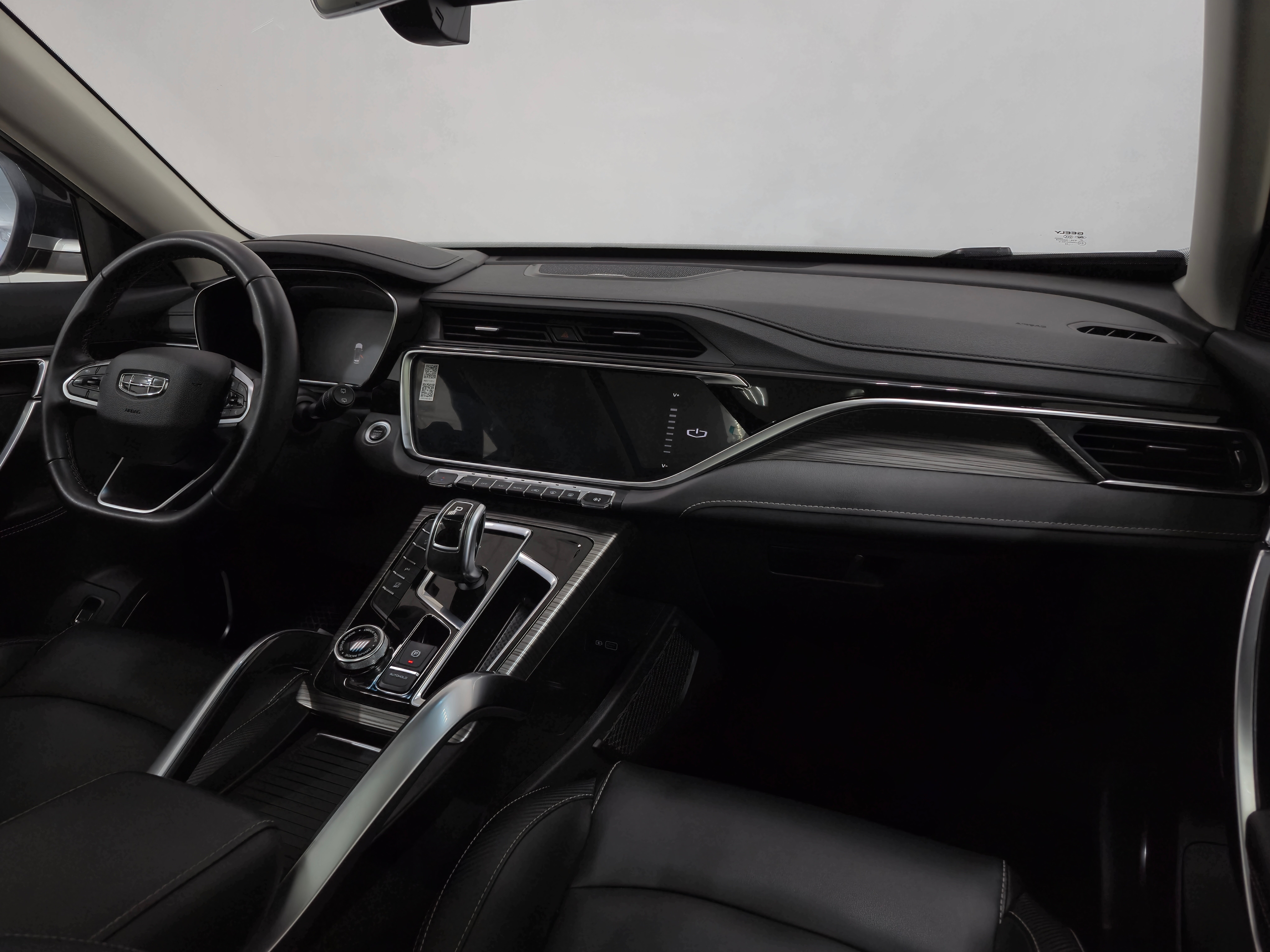 Geely Atlas Pro Flagship+, 2024 года, пробег 49064 км