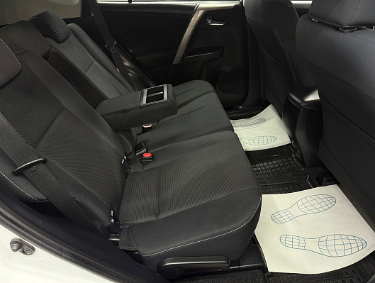 Toyota RAV4, 2018 года, пробег 122497 км