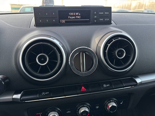Audi A3 Attraction, 2014 года, пробег 170909 км