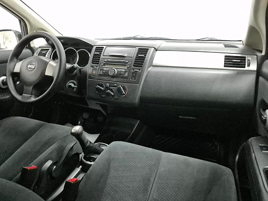 Nissan Tiida, 2010 года, пробег 226257 км
