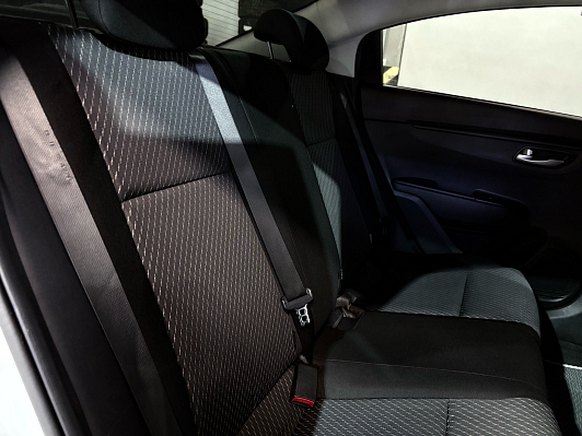 Kia Rio Лига Европы, 2018 года, пробег 100683 км