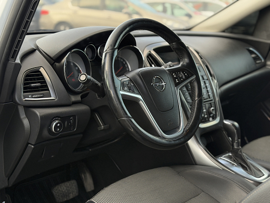Opel Astra Cosmo, 2011 года, пробег 203510 км