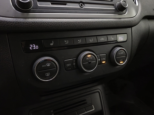 Volkswagen Tiguan, 2016 года, пробег 121757 км