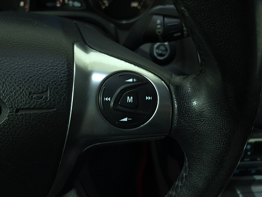 Ford Focus Titanium, 2012 года, пробег 144880 км