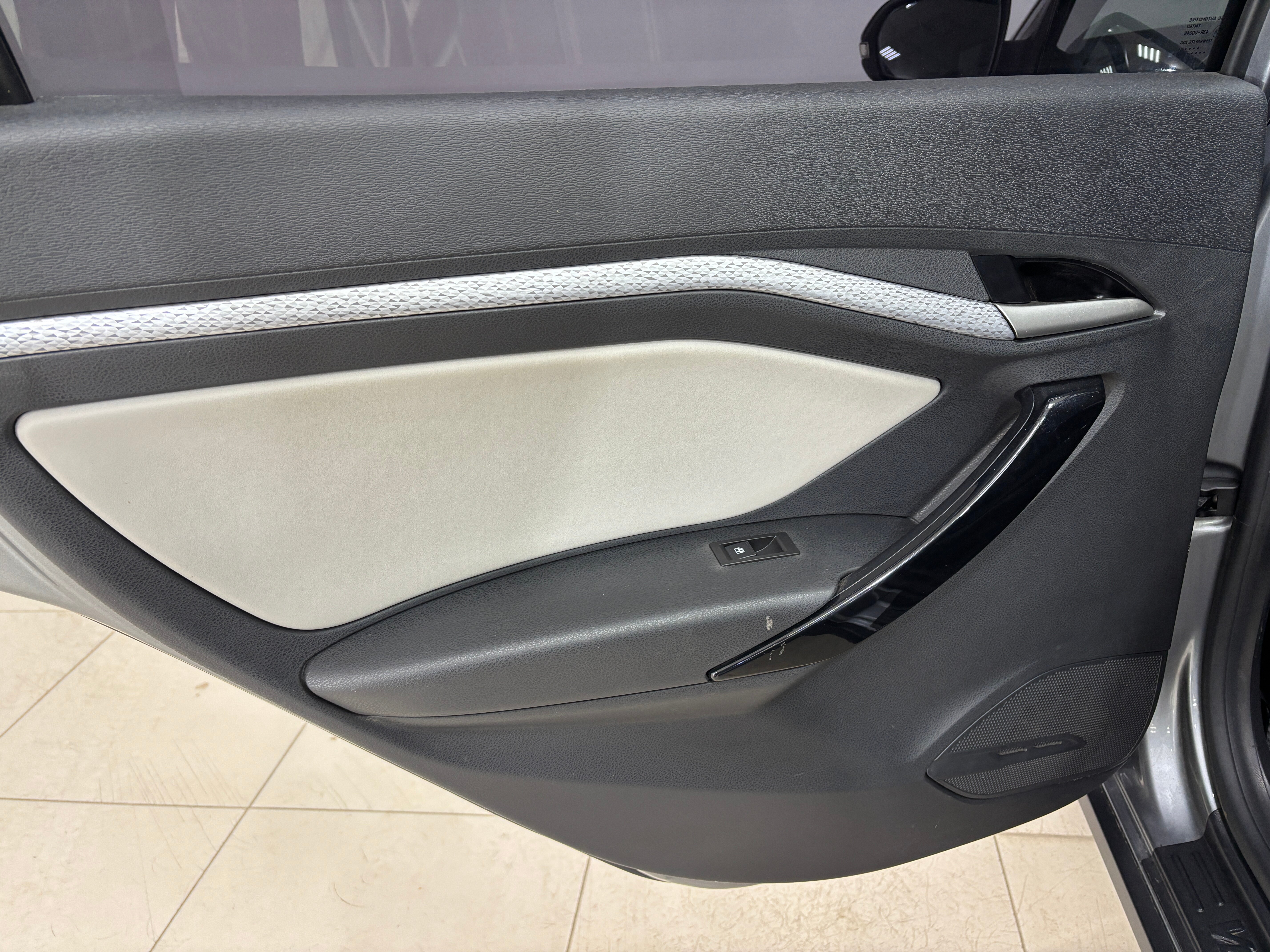Lada (ВАЗ) Vesta Luxe, 2020 года, пробег 79405 км