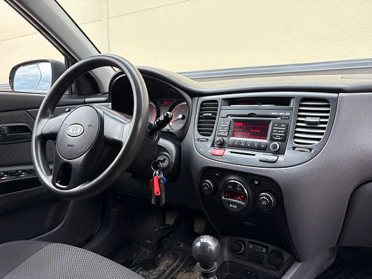 Kia Rio Luxe, 2011 года, пробег 222435 км