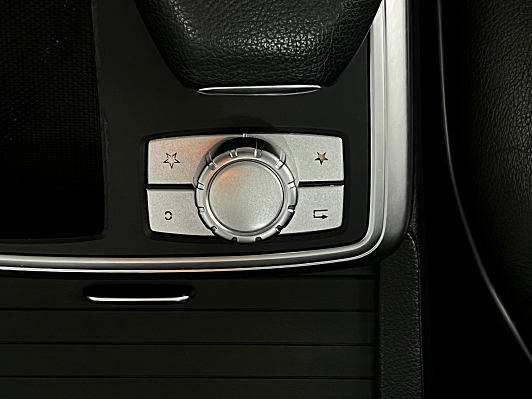 Mercedes-Benz M-Класс, 2011 года, пробег 245000 км