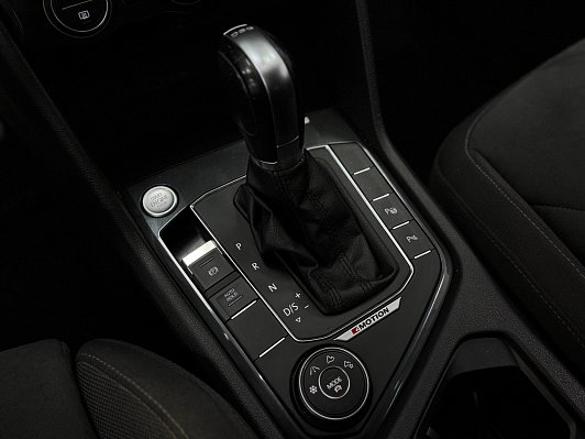 Volkswagen Tiguan CITY, 2018 года, пробег 110820 км