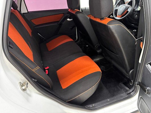 Lada (ВАЗ) Kalina Luxe Navi Glonass 21947-52-21V, 2018 года, пробег 129800 км