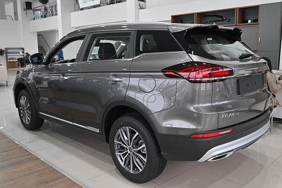 Geely Atlas Pro Luxury, серый