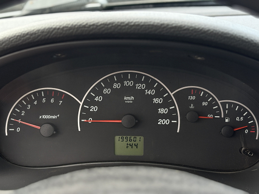 Lada (ВАЗ) Priora Люкс, 2011 года, пробег 199591 км