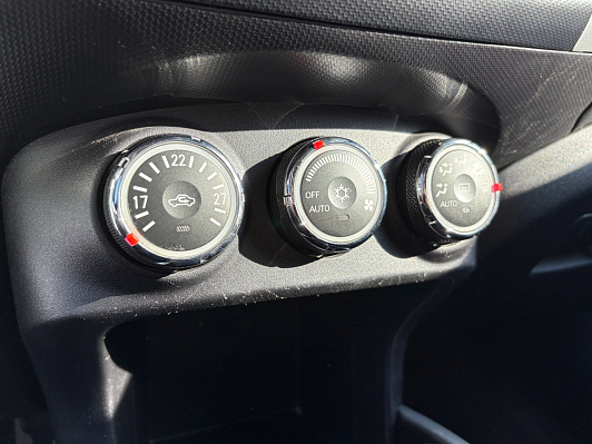 Mitsubishi Outlander Intense, 2011 года, пробег 267000 км