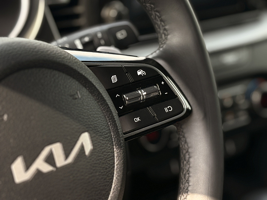 Kia Ceed Luxe, 2022 года, пробег 83397 км