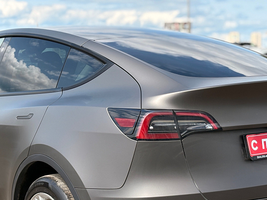 Tesla Model Y, 2021 года, пробег 44150 км