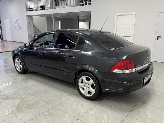 Opel Astra, 2011 года, пробег 233840 км