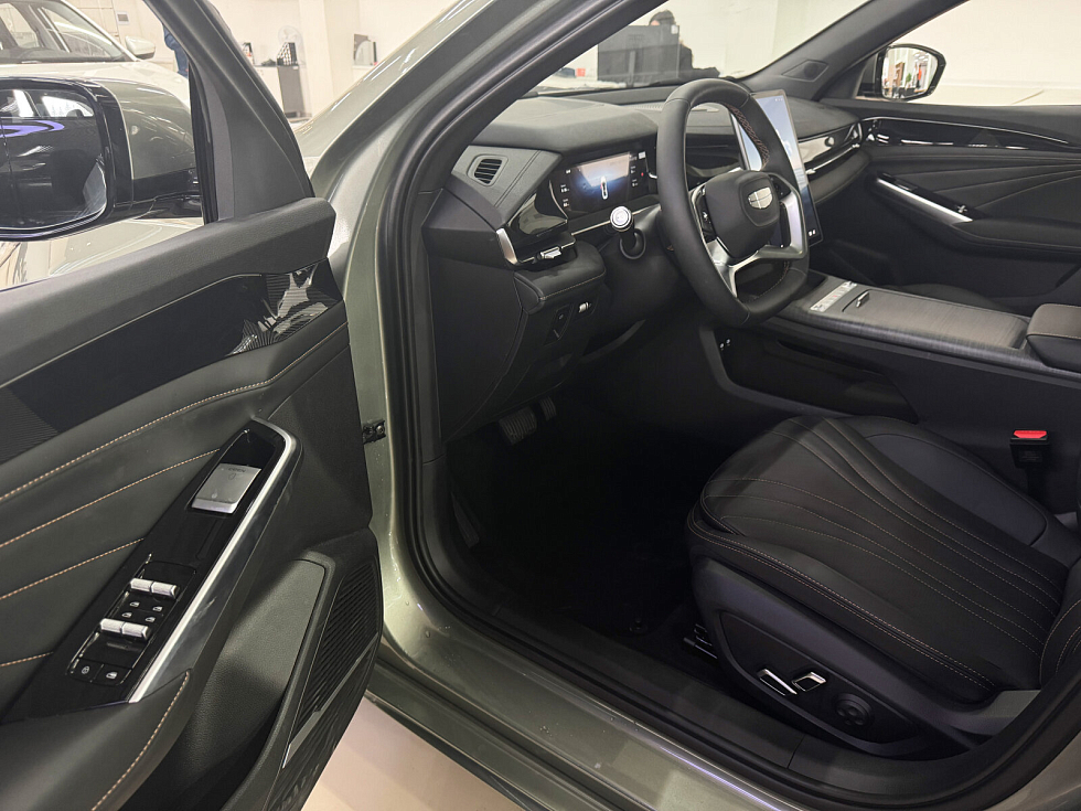 Geely Preface Флагман, зеленый