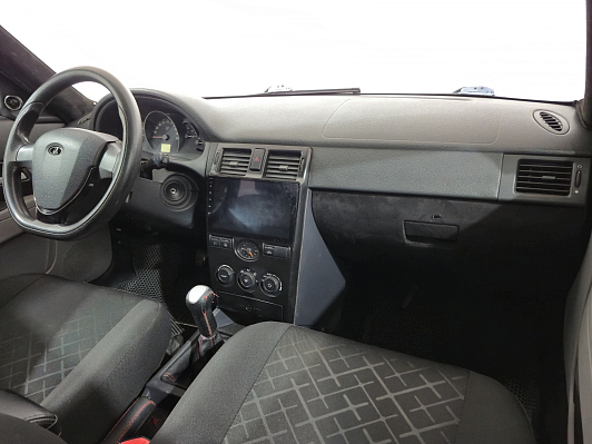 Lada (ВАЗ) Priora Люкс, 2011 года, пробег 206055 км