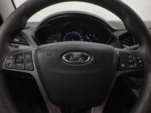 Lada (ВАЗ) Vesta Comfort Multimedia, 2017 года, пробег 156861 км