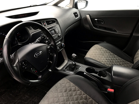 Kia Ceed Comfort, 2013 года, пробег 179000 км