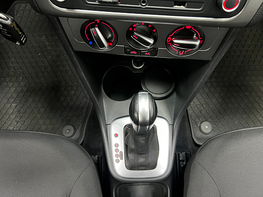 Volkswagen Polo Comfortline, 2020 года, пробег 119415 км