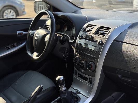 Toyota Corolla, 2011 года, пробег 118434 км