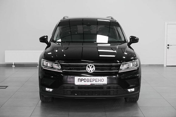 Volkswagen Tiguan Trendline, 2019 года, пробег 120000 км