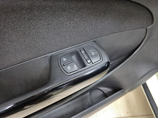 Opel Corsa Like Edition, 2012 года, пробег 175003 км