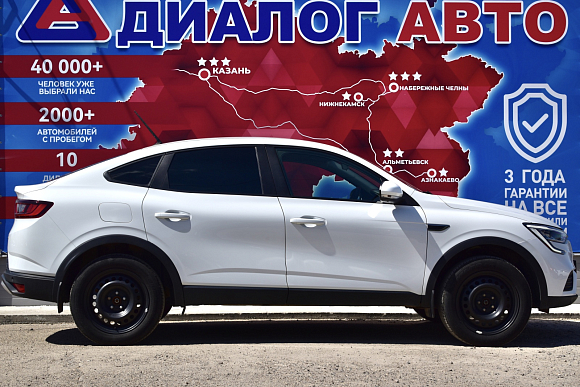 Renault Arkana Drive, 2021 года, пробег 75000 км