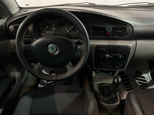 Skoda Octavia, 2004 года, пробег 224000 км