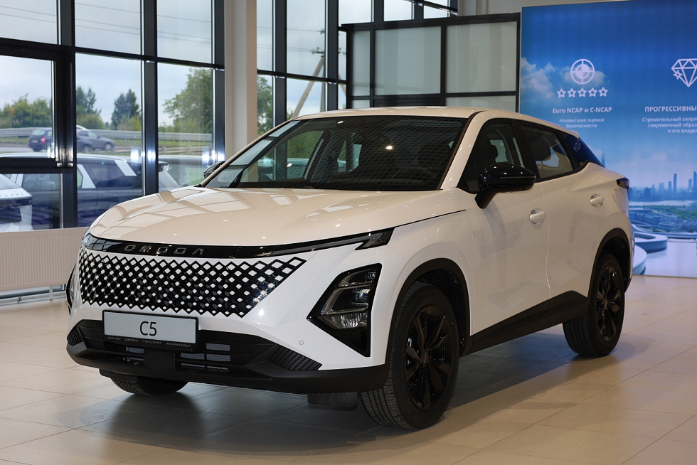 Omoda C5 Актив, белый