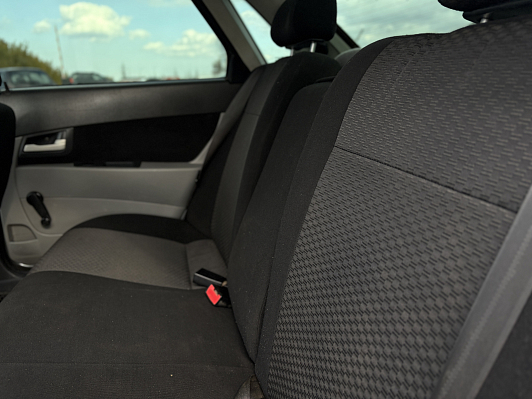 Lada (ВАЗ) Priora Люкс, 2011 года, пробег 199591 км