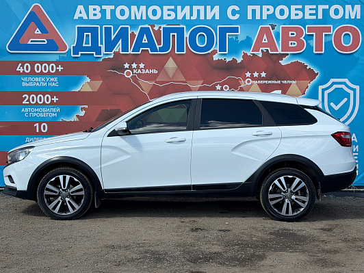 Lada (ВАЗ) Vesta Luxe, 2021 года, пробег 120370 км