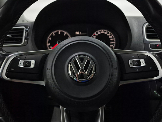 Volkswagen Polo Drive, 2018 года, пробег 123101 км