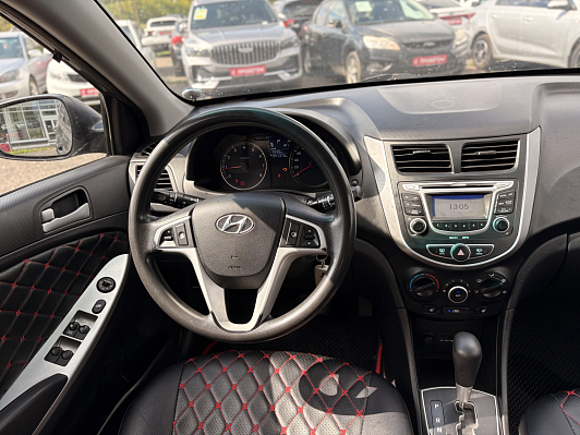 Hyundai Solaris Active, 2012 года, пробег 241297 км