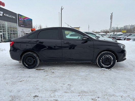 Lada (ВАЗ) Vesta Comfort, 2018 года, пробег 137000 км