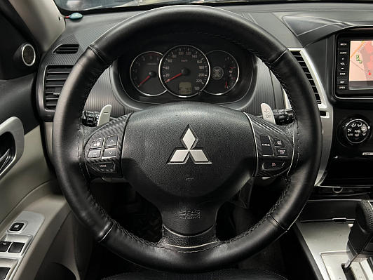 Mitsubishi Pajero Sport Intense, 2010 года, пробег 302283 км