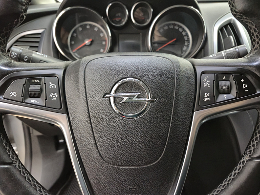 Opel Astra Cosmo, 2013 года, пробег 216093 км