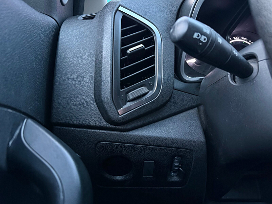 Lada (ВАЗ) XRAY Optima Air conditioner (2018), 2018 года, пробег 84500 км