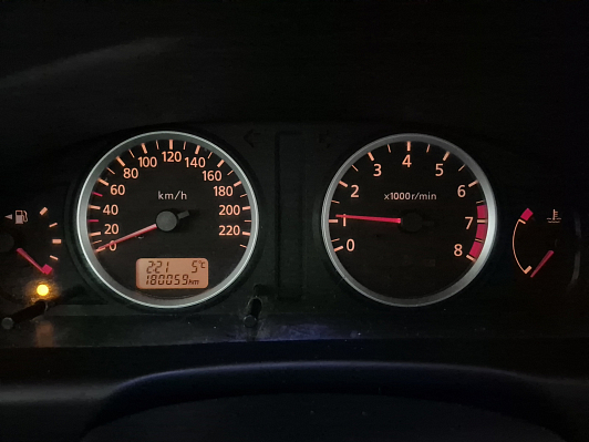 Nissan Almera, 2004 года, пробег 180000 км