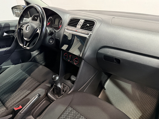 Volkswagen Polo Comfortline, 2016 года, пробег 199800 км