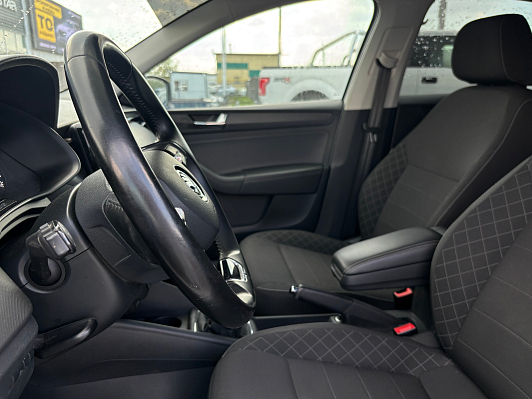 Skoda Rapid Hockey Edition, 2021 года, пробег 112450 км