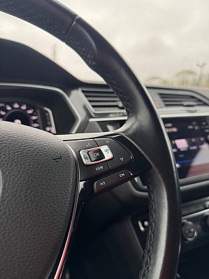 Volkswagen Tiguan CONNECT, 2019 года, пробег 68561 км